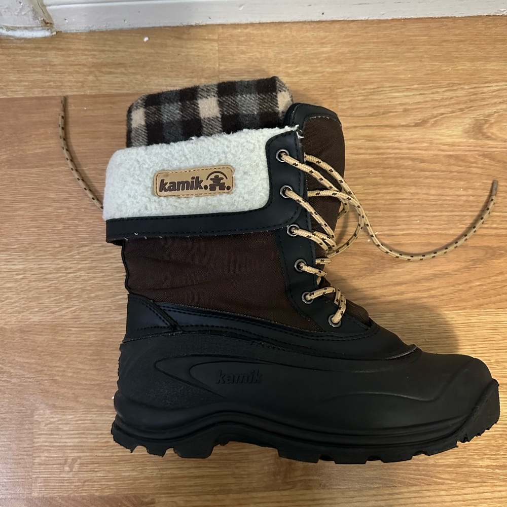 Women’s Kamik Snow Boots Size 7